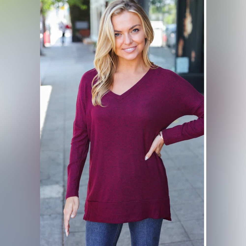 NWT BEESON RIVER BURGUNDY HACCI TOP